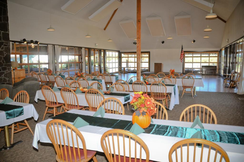 Bend-Sunriver Camping Resort Two-Bedroom Cabin 5 Esterno foto
